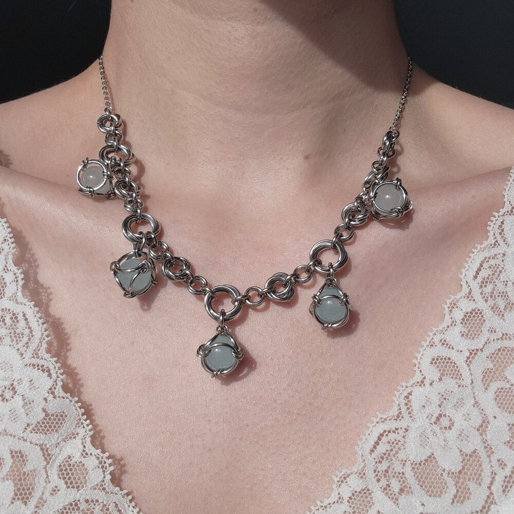 Vintage blue pearls and silver chunky statement necklace with a silver chain - Picture 2 of 9